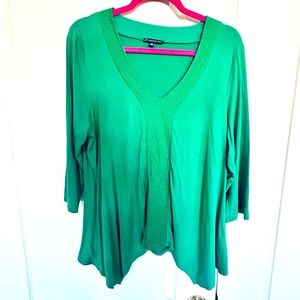 Adrianna Papell XL green flowy top.